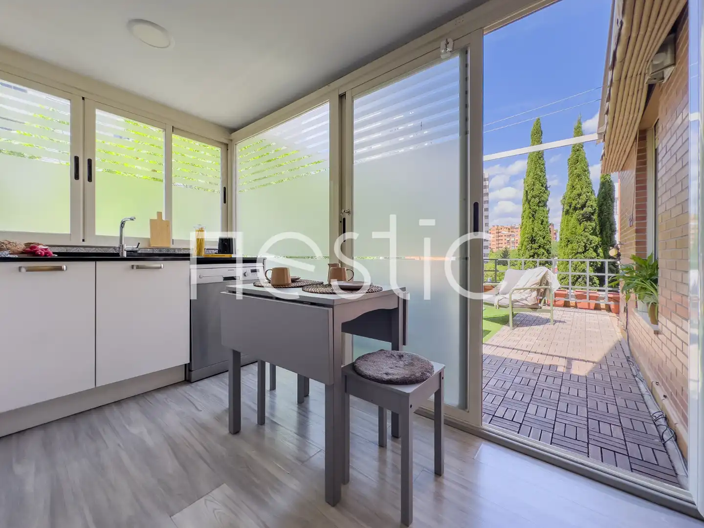 Cocina de Apartamento de alquiler en Madrid con Aire acondicionado, Calefacción y Terraza