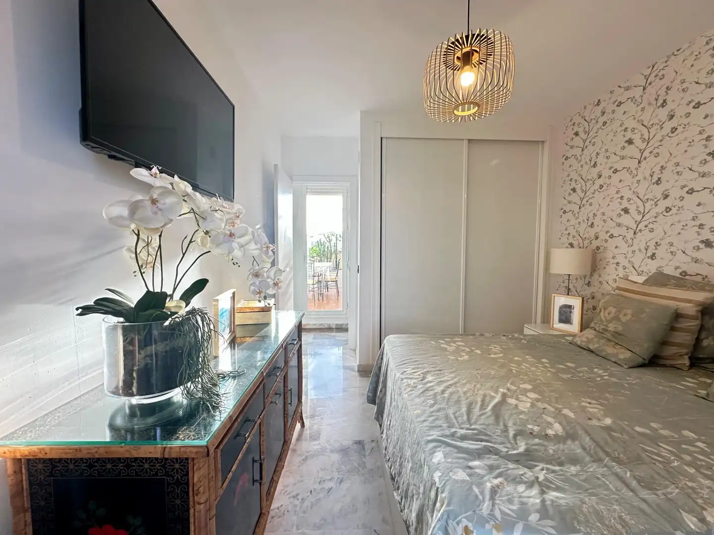 Dormitori de Àtic en venda en Marbella amb Aire condicionat, Jardí privat i Terrassa