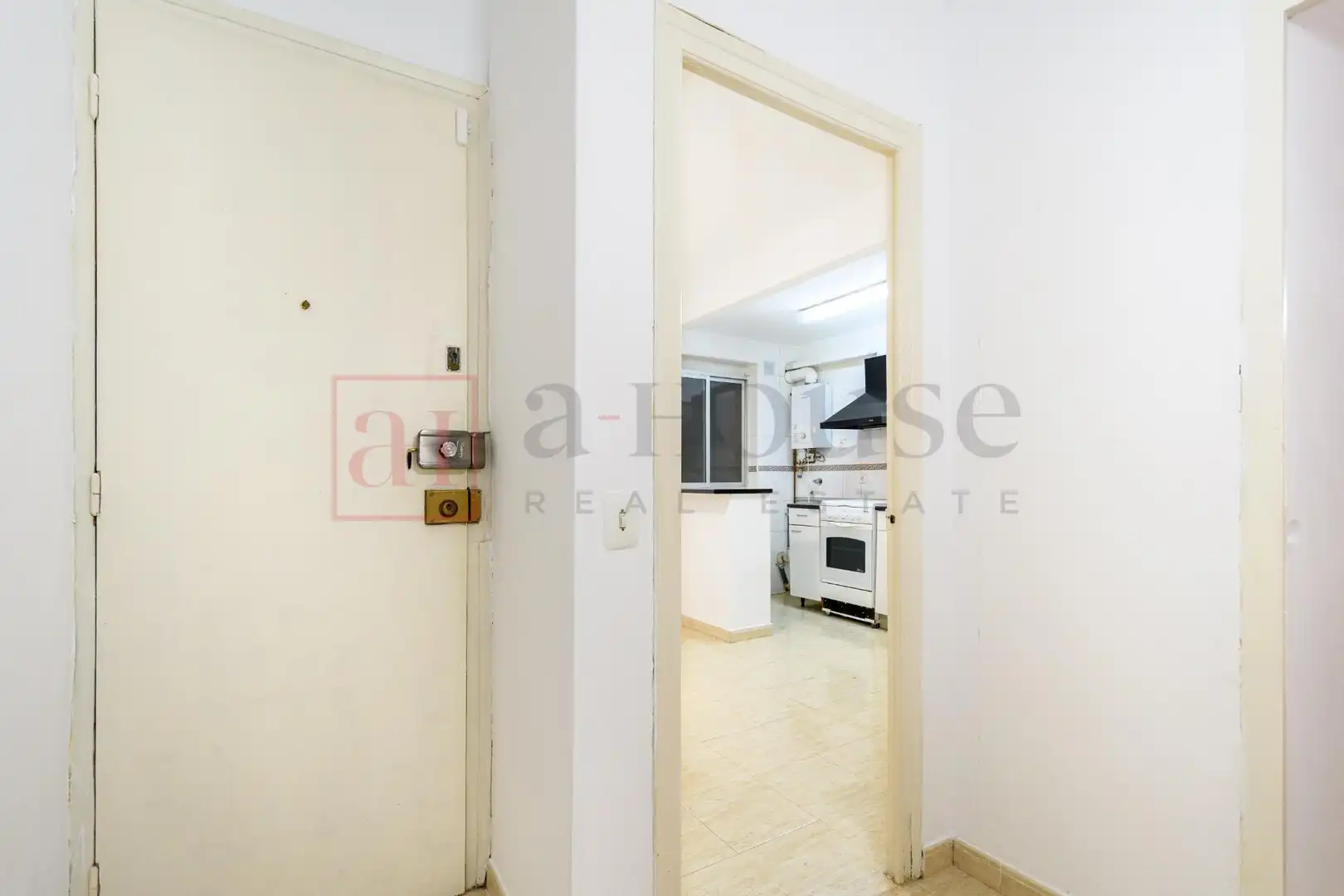 Piso en venta en Barcelona con Trastero y Balcón