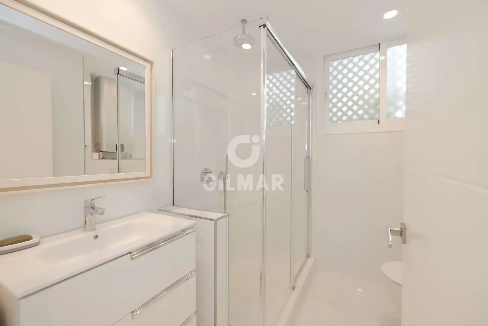 Bany de Apartament en venda en Marbella amb Calefacció, Jardí privat i Traster