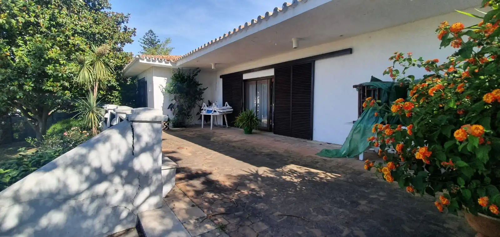 Vista exterior de Casa o chalet en venta en Algeciras con Aire acondicionado, Jardín privado y Terraza
