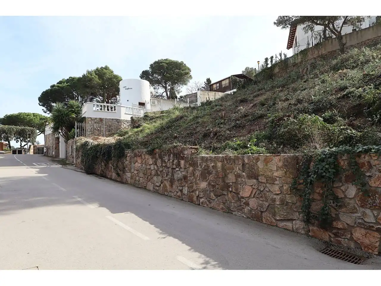 Außenansicht von Fabrik Grundstücke zum Verkauf in Lloret de Mar