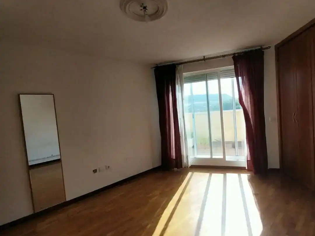 Sala de estar de Ático en venta en Cistérniga con Parquet y Trastero