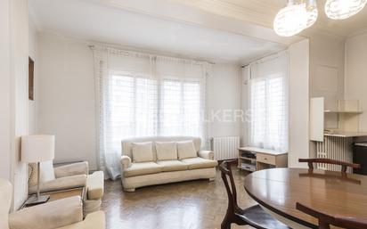 Sala d'estar de Apartament en venda en  Barcelona Capital