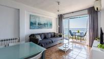 Living room of Flat for sale in Vélez-Málaga  with Air Conditioner, Heating and Terrace