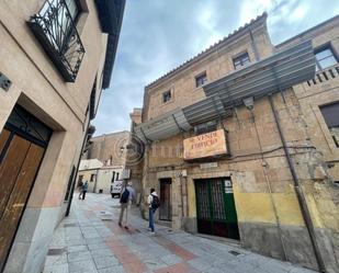 Vista exterior de Edifici en venda en Salamanca Capital