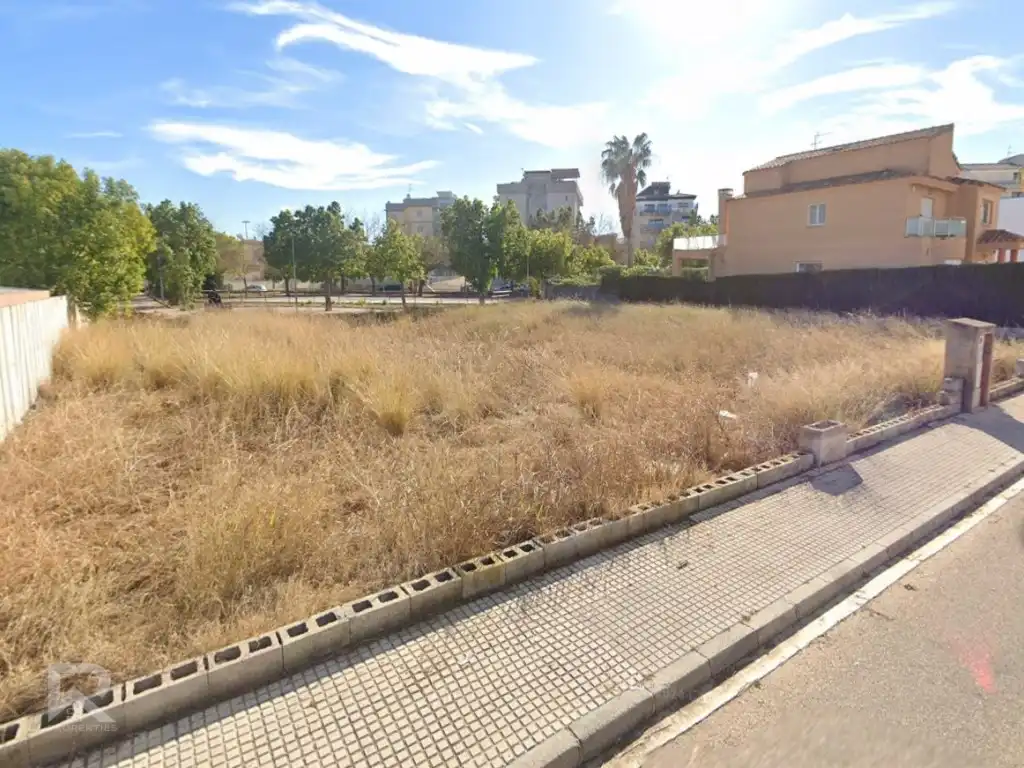 Residential land for sale in Calle Tavernes De La Valldigna, imagen 3