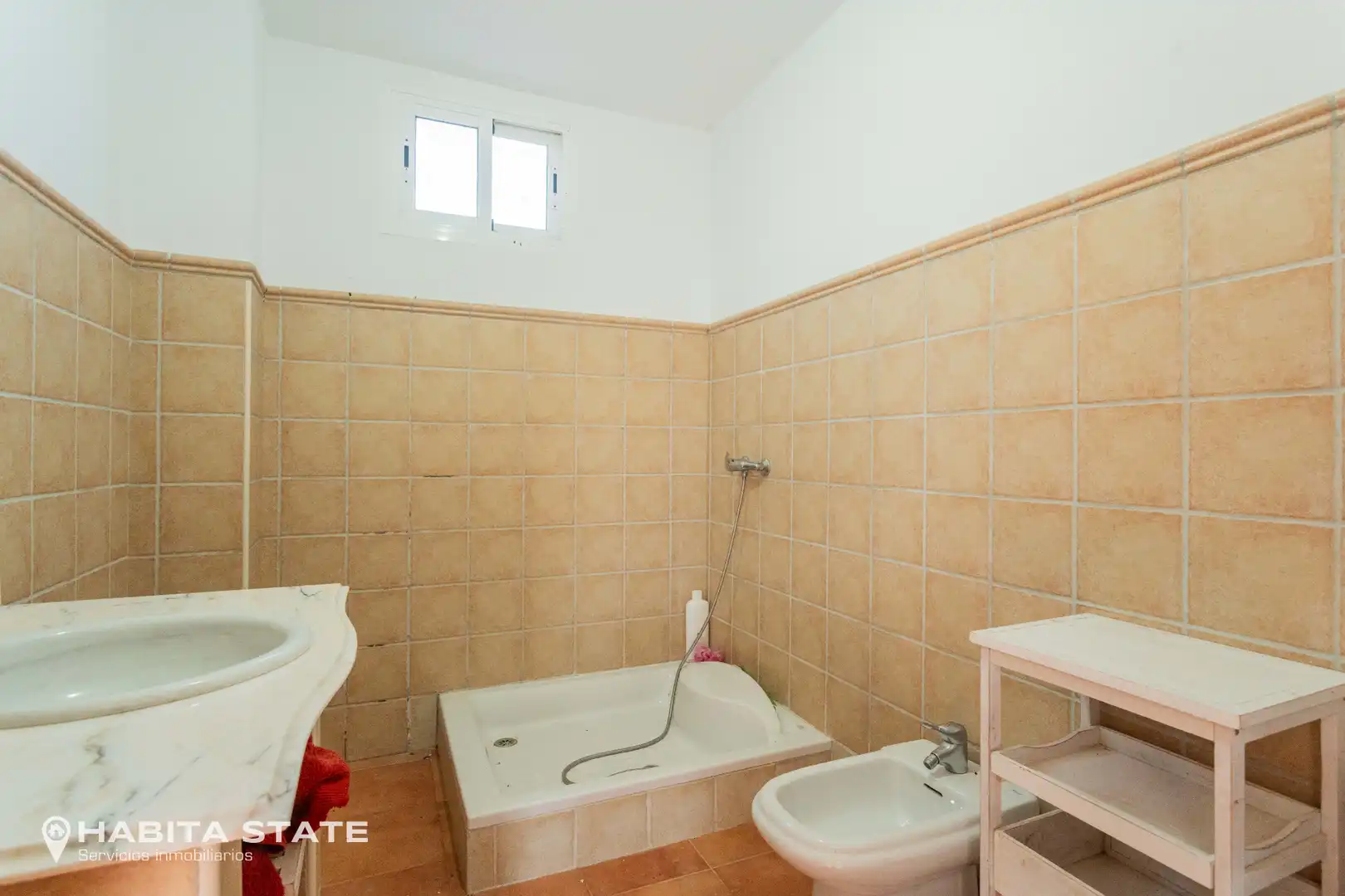 Bany de Casa o xalet en venda en Macael amb Jardí privat, Terrassa i Moblat