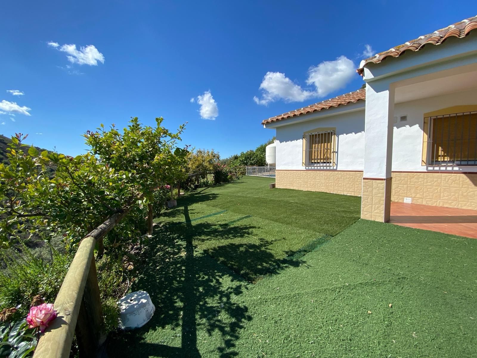 Jardí de Casa o xalet en venda en Colmenar amb Aire condicionat, Jardí privat i Terrassa