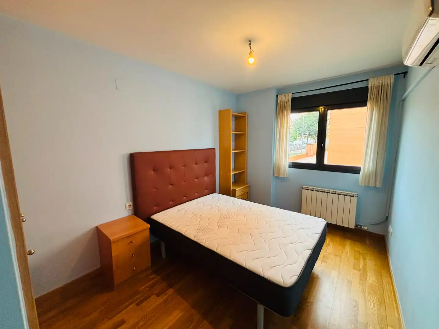 Habitación de Piso en venta en Barbastro con Aire acondicionado, Calefacción y Parquet
