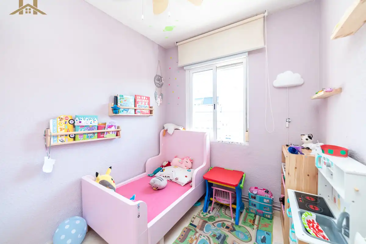 Bedroom of Flat for sale in Leganés  with Air Conditioner, Terrace and Furnished