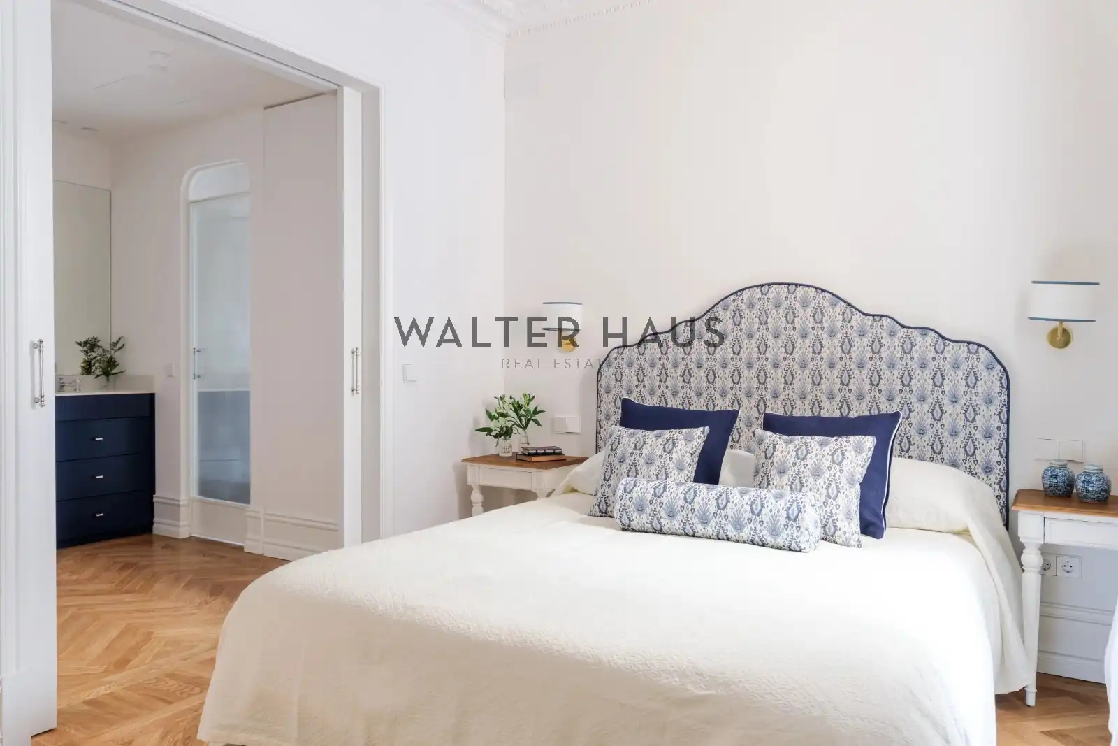 Bedroom of Flat for sale in Chamberí