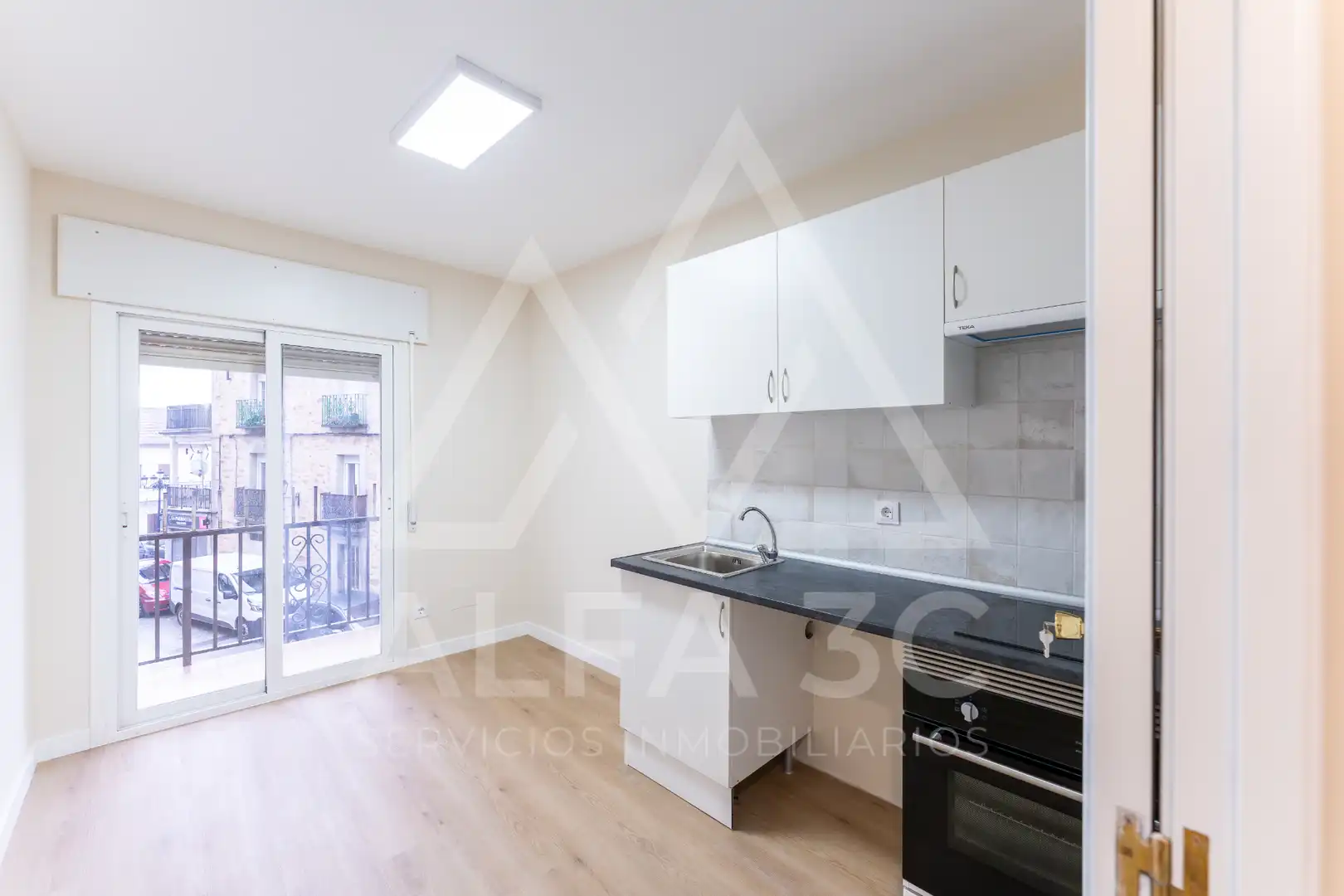 Küche von Wohnung zum Verkauf in Miraflores de la Sierra mit Heizung, Terrasse und Ofen