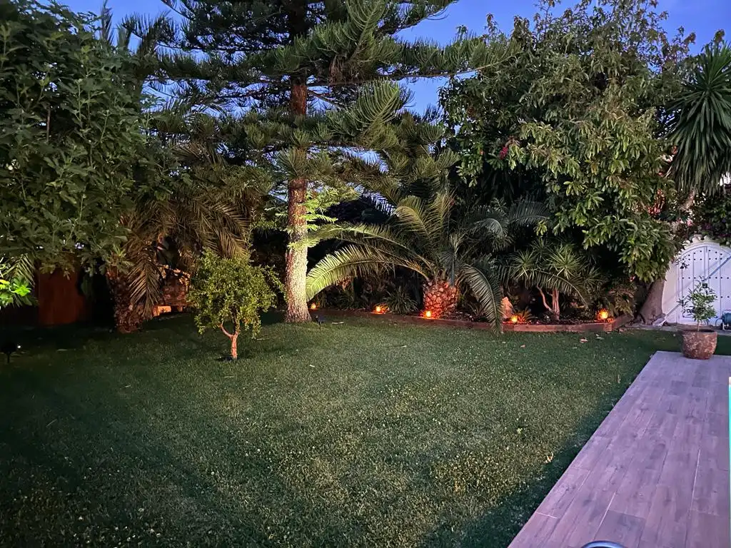 Casa o xalet de lloguer a FLORES LAS, 22, Bello Horizonte - Lindasol
