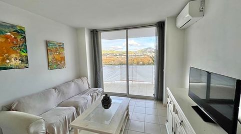 Apartamento en Marina Botafoch, 3 habitaciones a 200 metros de Talamanca con parking y piscina comunitaria