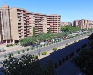 Vista exterior de Pis de lloguer en  Zaragoza Capital amb Aire condicionat i Terrassa