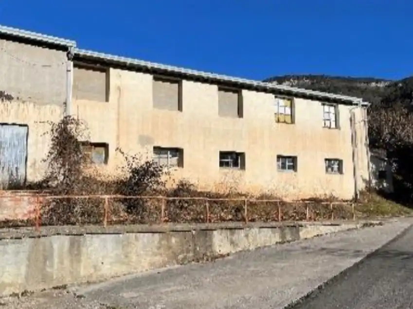 Industriegebäude zum Verkauf in Avinguda Moises Torrens 9, imagen 2