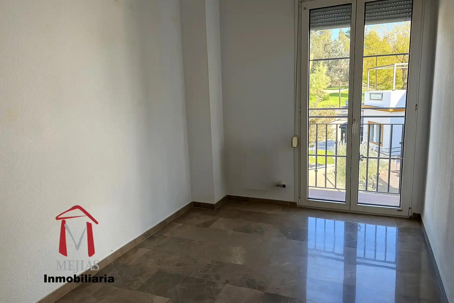 Piso con terraza en venta en Centro, imagen 2