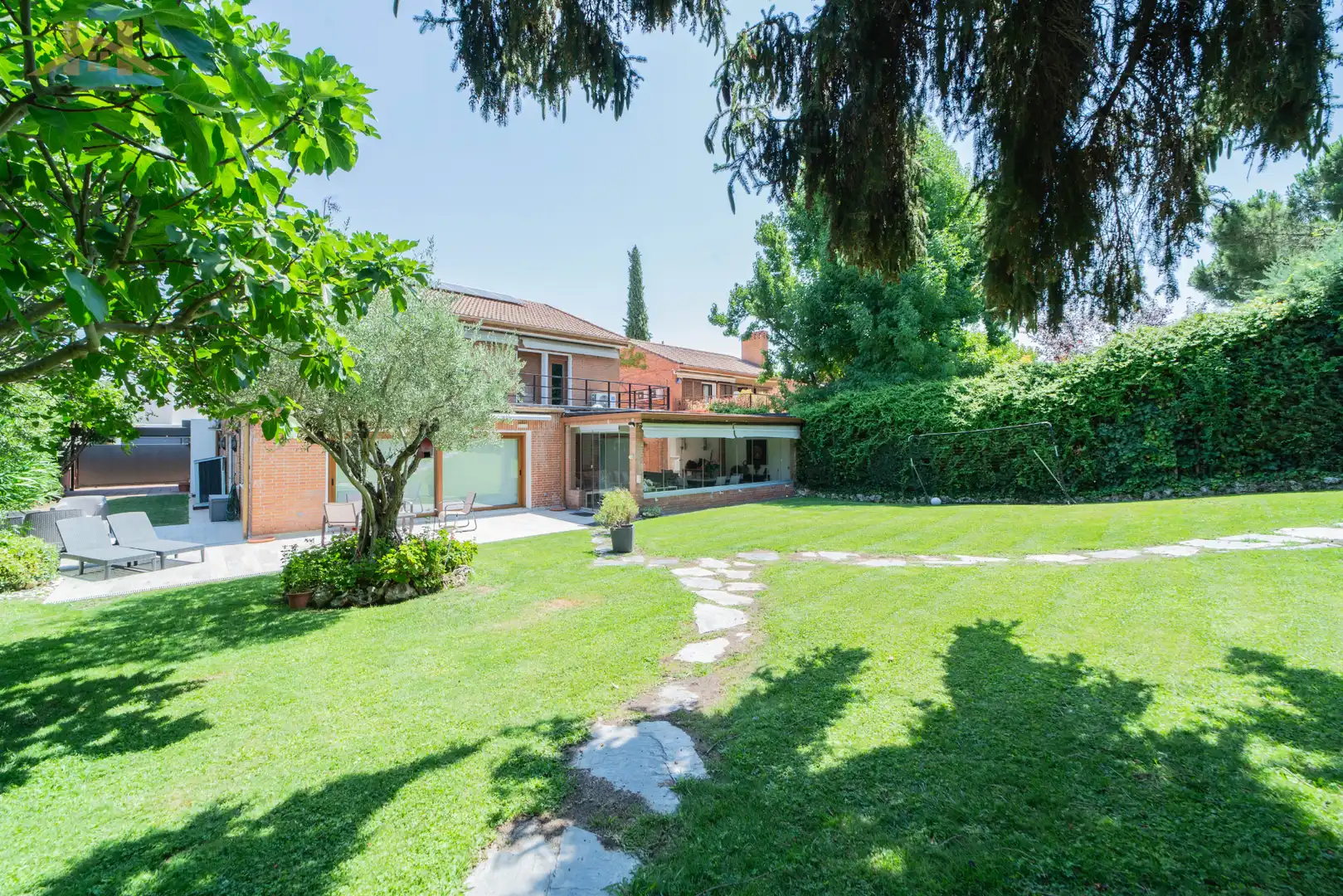 Jardí de Casa o xalet en venda en Majadahonda amb Aire condicionat, Calefacció i Jardí privat