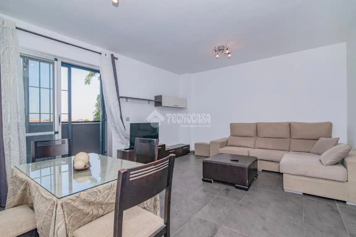 Wohnzimmer von Wohnung zum Verkauf in Alhendín mit Klimaanlage und Möbliert