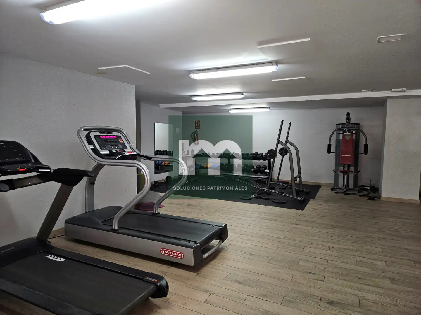 Flat for sale in Madrid  with Air Conditioner, Heating and Storage room
