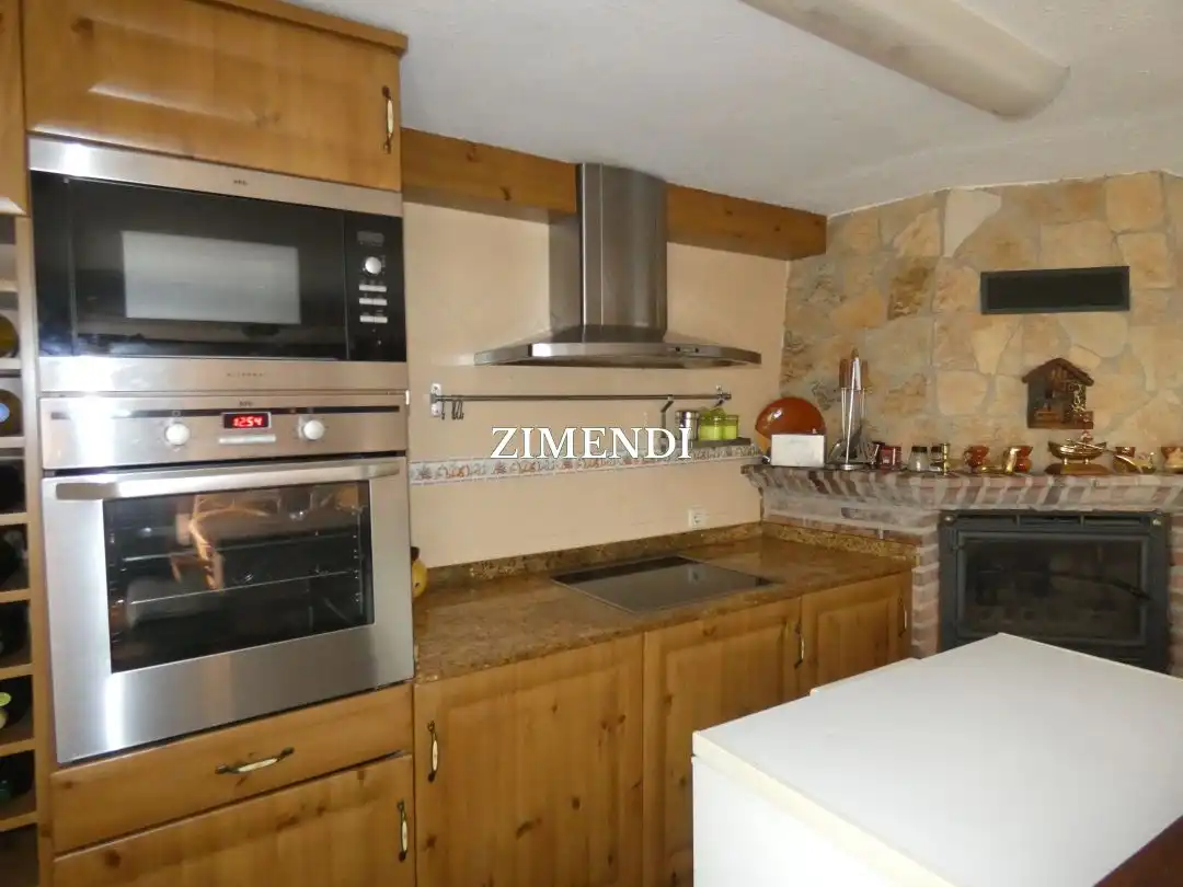 Kitchen of Houses for sale in Albelda de Iregua  with Heating, Terrace and Swimming Pool