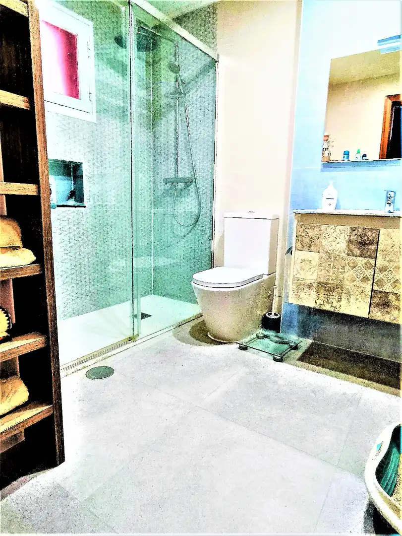Baño de Piso en venta en Ontígola con Aire acondicionado, Calefacción y Trastero
