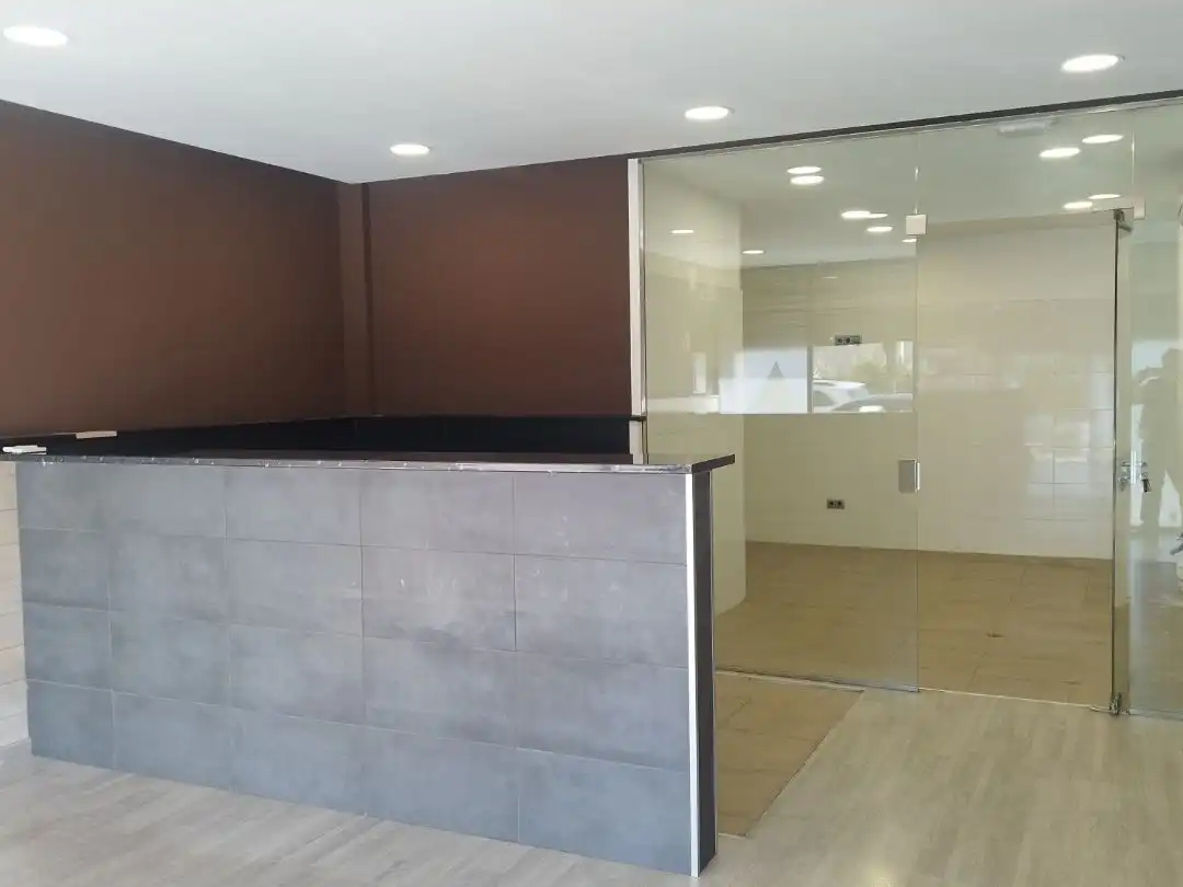 Locale commerciale in affitto a AV. BARCELONA 157, imagen 6