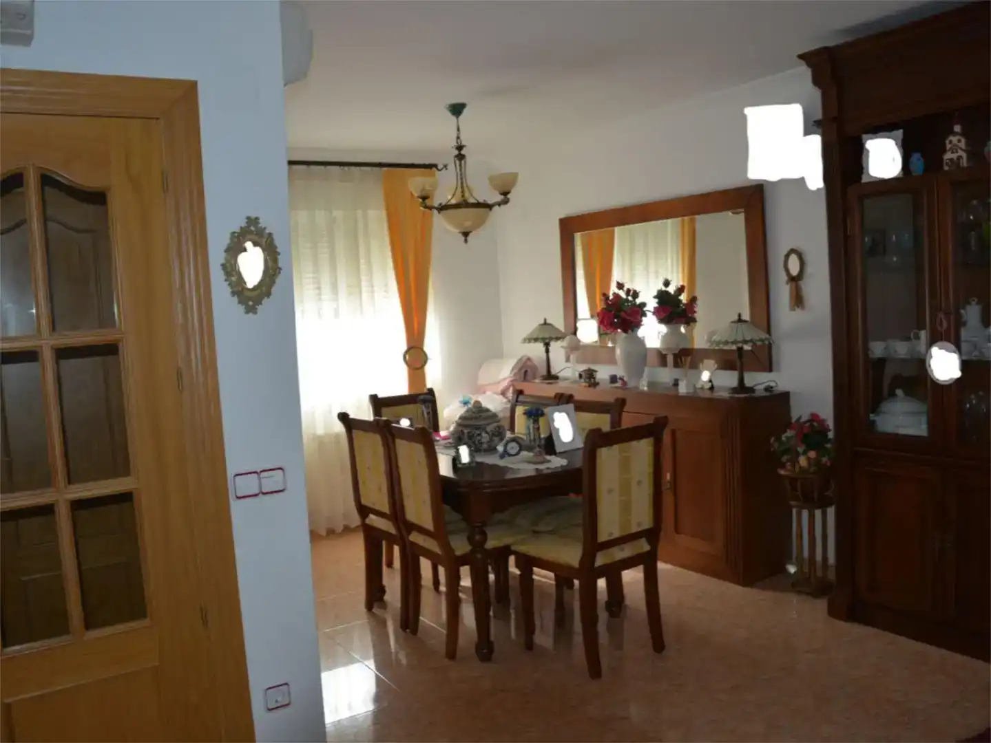 Menjador de Casa adosada en venda en San Gonzalo