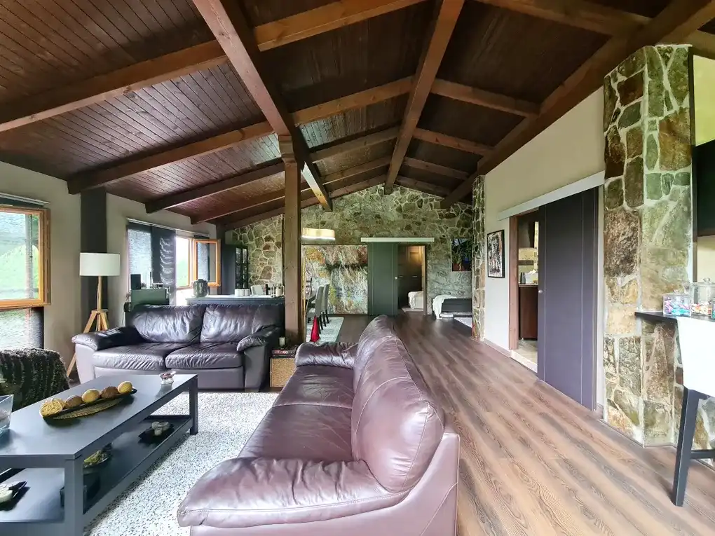 Sala de estar de Casa o chalet en venta en Pravia con Calefacción, Jardín privado y Terraza