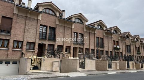 Foto 5 de Casa adosada en venda a Zelai Kalea, Altsasu / Alsasua, Navarra