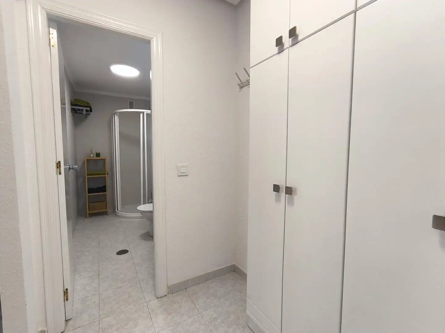 Baño de Loft en venta en Torrevieja con Aire acondicionado, Jardín privado y Amueblado