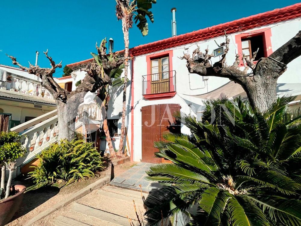 Exterior view of House or chalet for sale in Alella  with Private garden