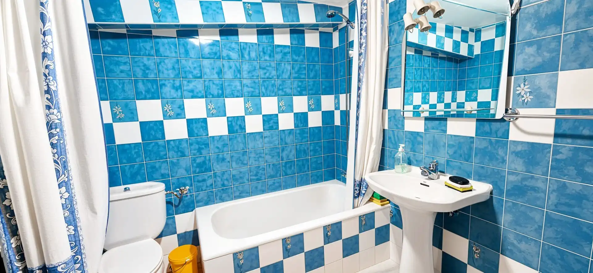 Bathroom of Flat for sale in Jarandilla de la Vera