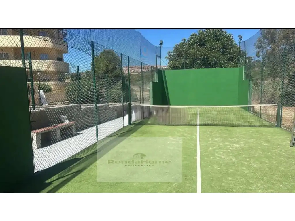 Vista exterior de Pis de lloguer en Manilva amb Piscina