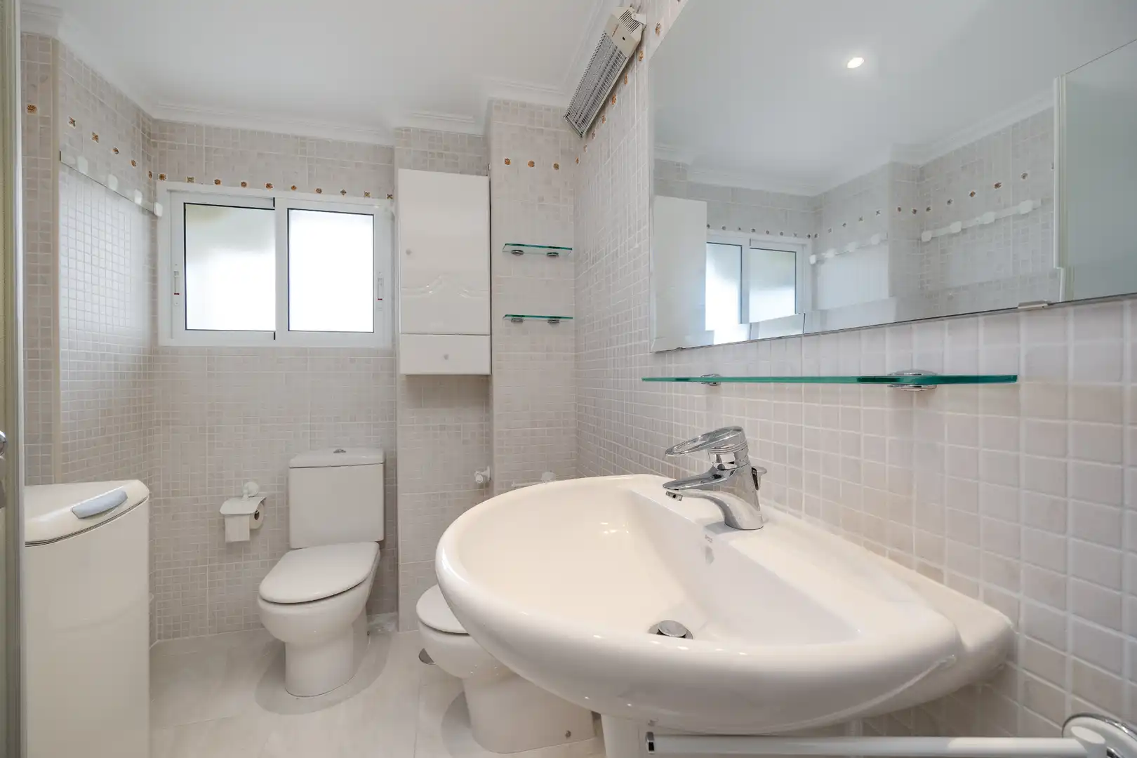 Bathroom of Attic for sale in El Campello  with Air Conditioner and Terrace