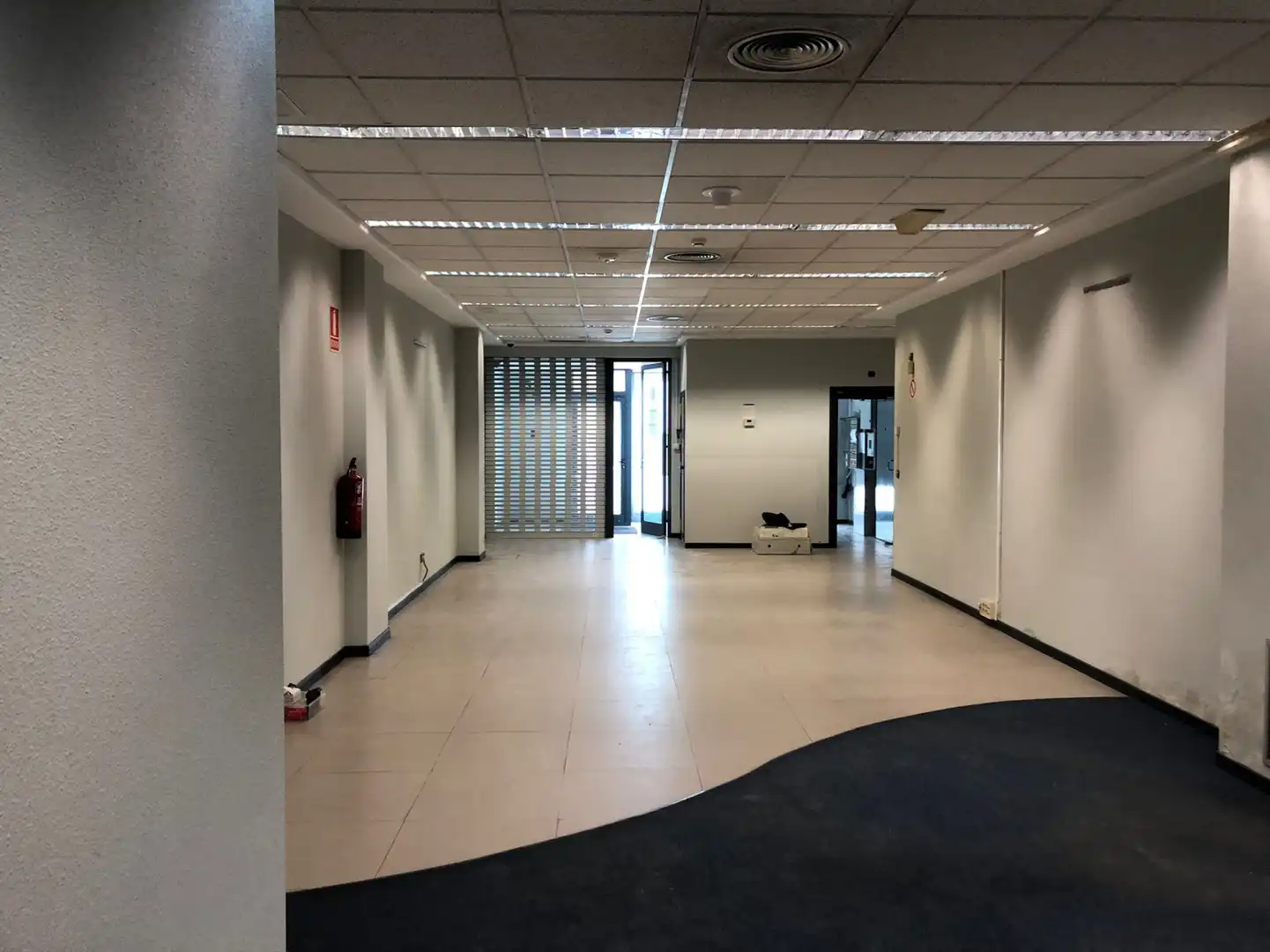 Local comercial de lloguer a Logroño - MARQUES DE MURRIETA, imagen 3