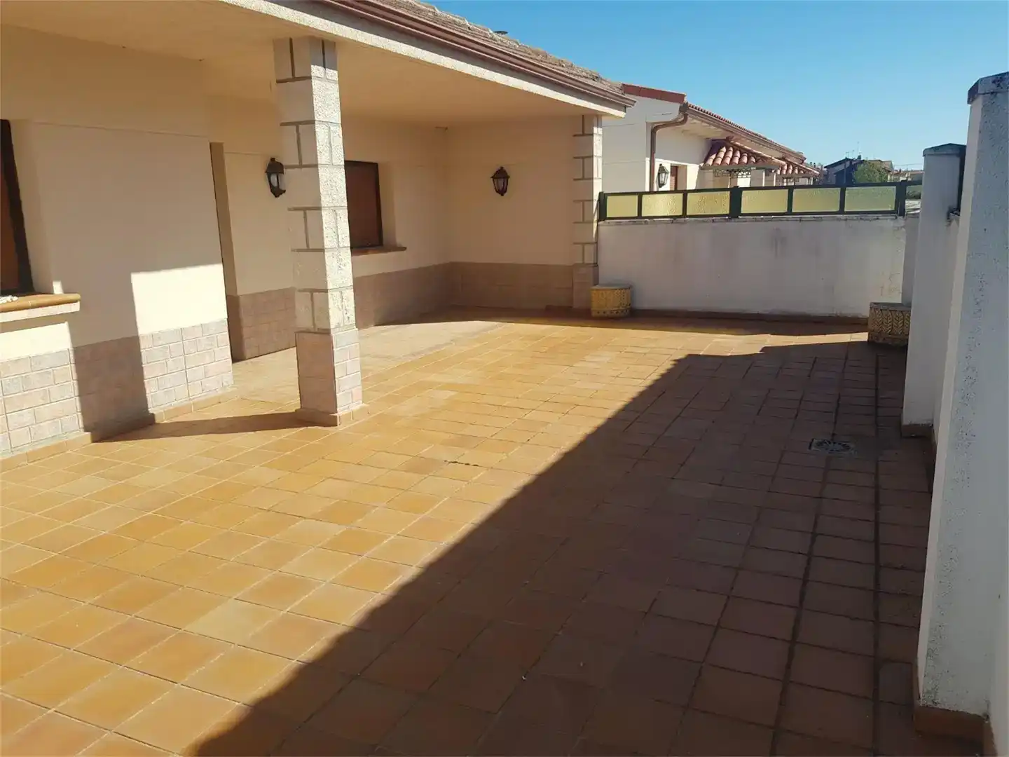 Terrassa de Casa adosada en venda en Molezuelas de la Carballeda amb Balcó