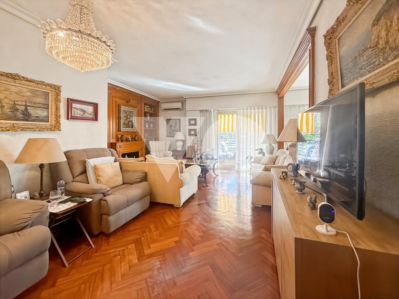 Living room of Flat for sale in  Madrid Capital  with Air Conditioner, Heating and Terrace