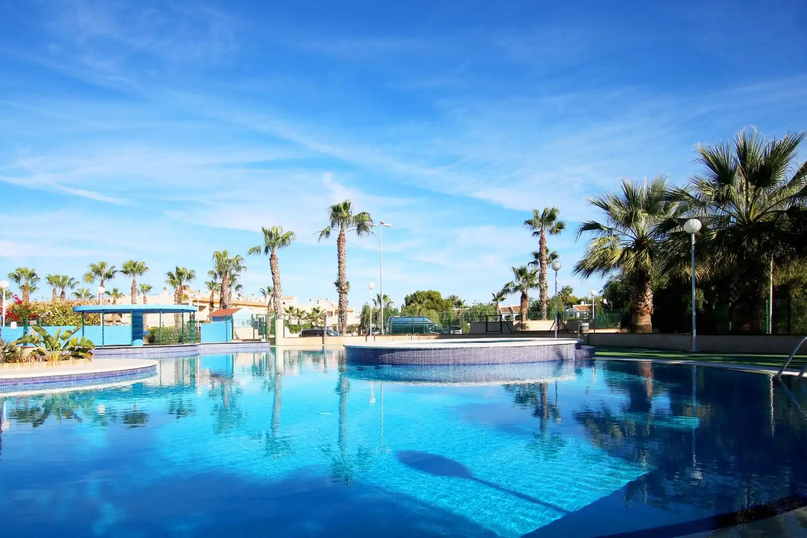 Apartamento con piscina en venta en Calle Aguamarina, imagen 5