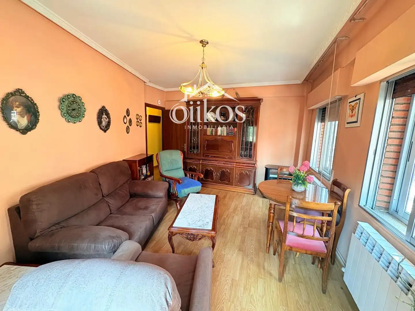 Sala de estar de Piso en venta en Salamanca con Calefacción, Parquet y Balcón