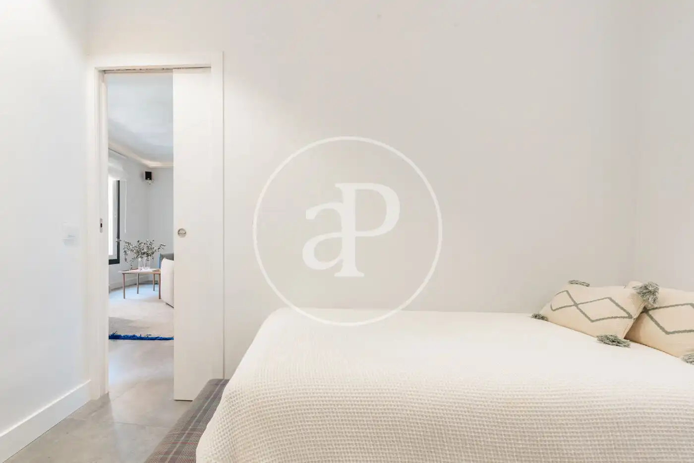 Bedroom of Flat for sale in Madrid  with Air Conditioner, Heating and Balcony