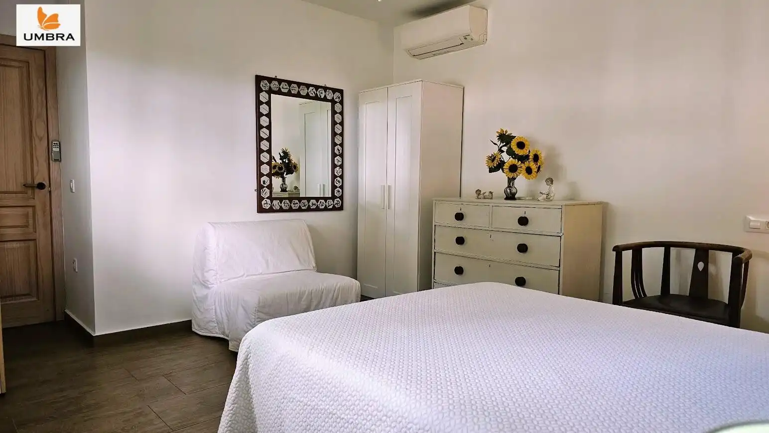 Dormitori de Casa o xalet en venda en Chiclana de la Frontera amb Aire condicionat, Calefacció i Jardí privat