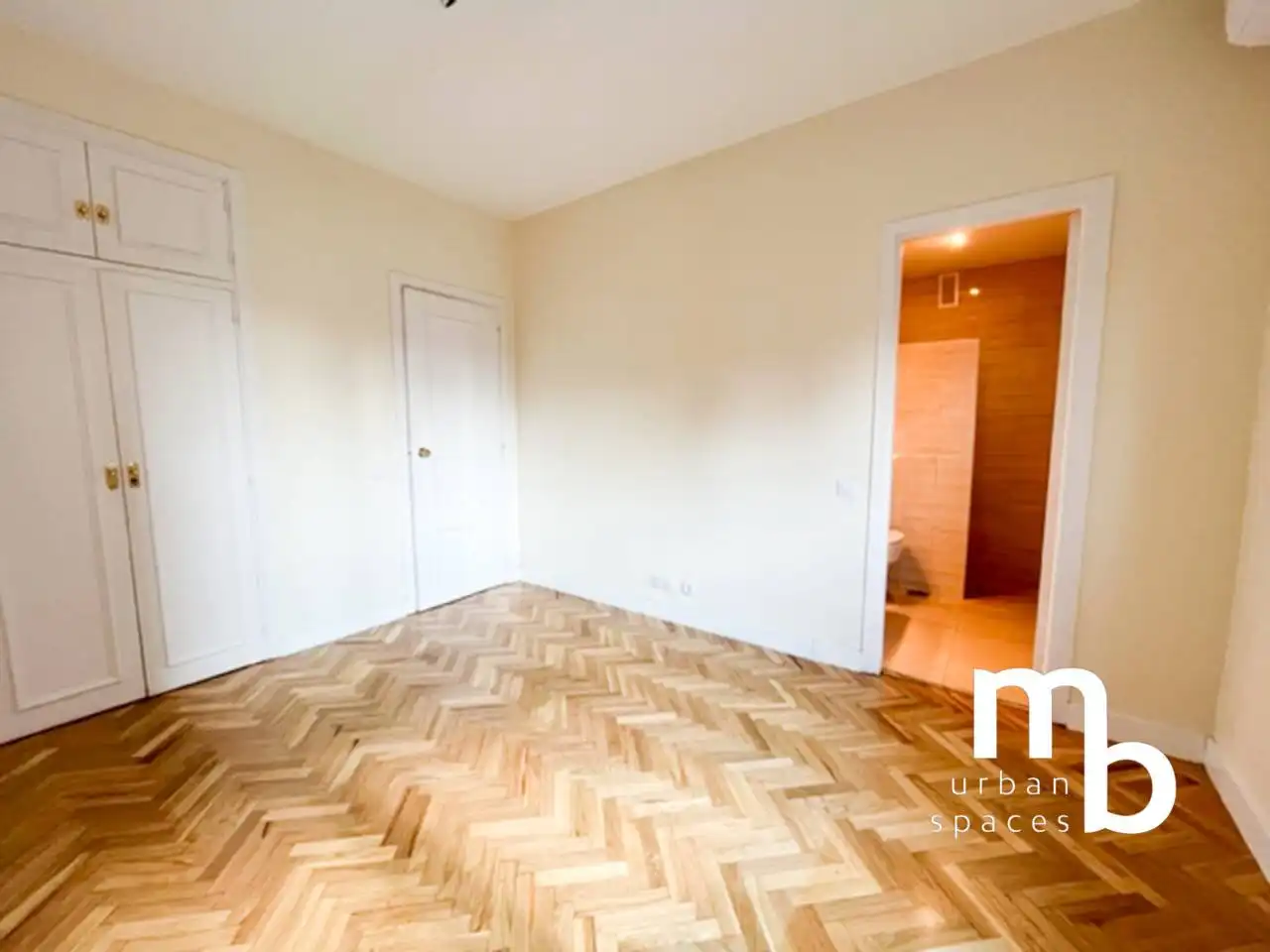 Habitación de Piso de alquiler en Madrid con Aire acondicionado, Calefacción y Parquet