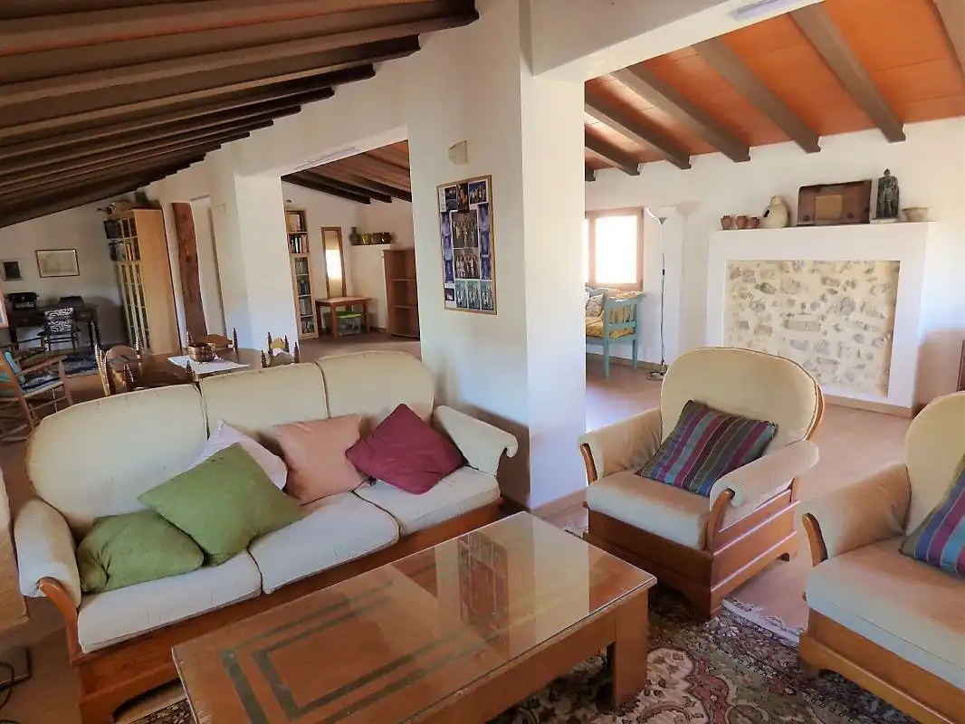 Wohnzimmer von Country house zum Verkauf in Sella mit Privatgarten, Terrasse und Abstellraum
