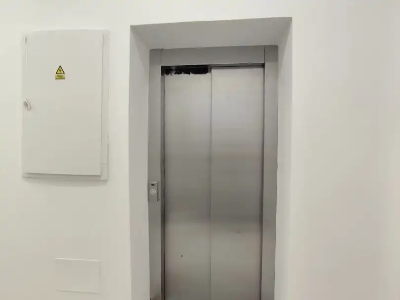 Piso en venta en  Madrid Capital con Aire acondicionado y Terraza