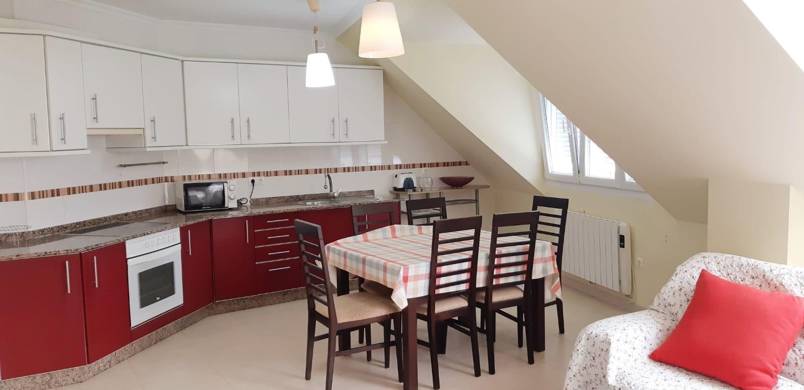 Cuina de Àtic en venda en O Valadouro   amb Calefacció