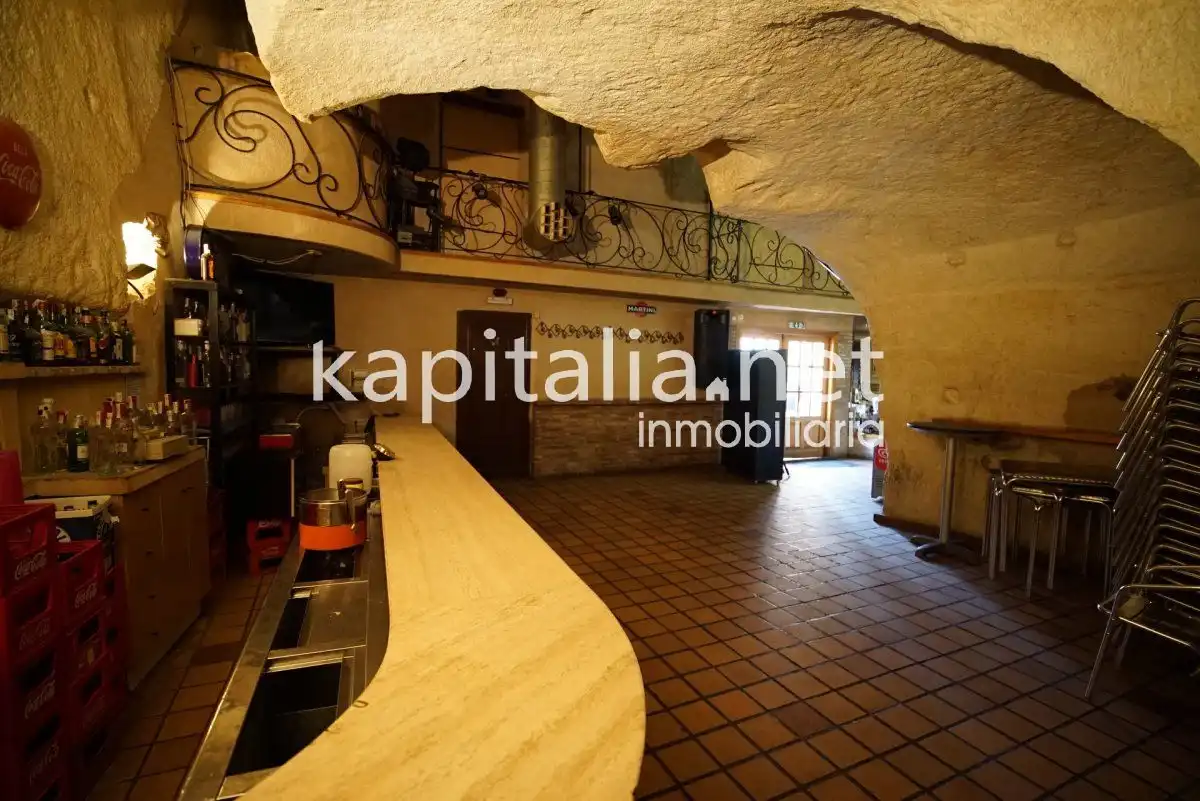 Commercial properties for sale in Bocairent  with Air Conditioner and Furnished