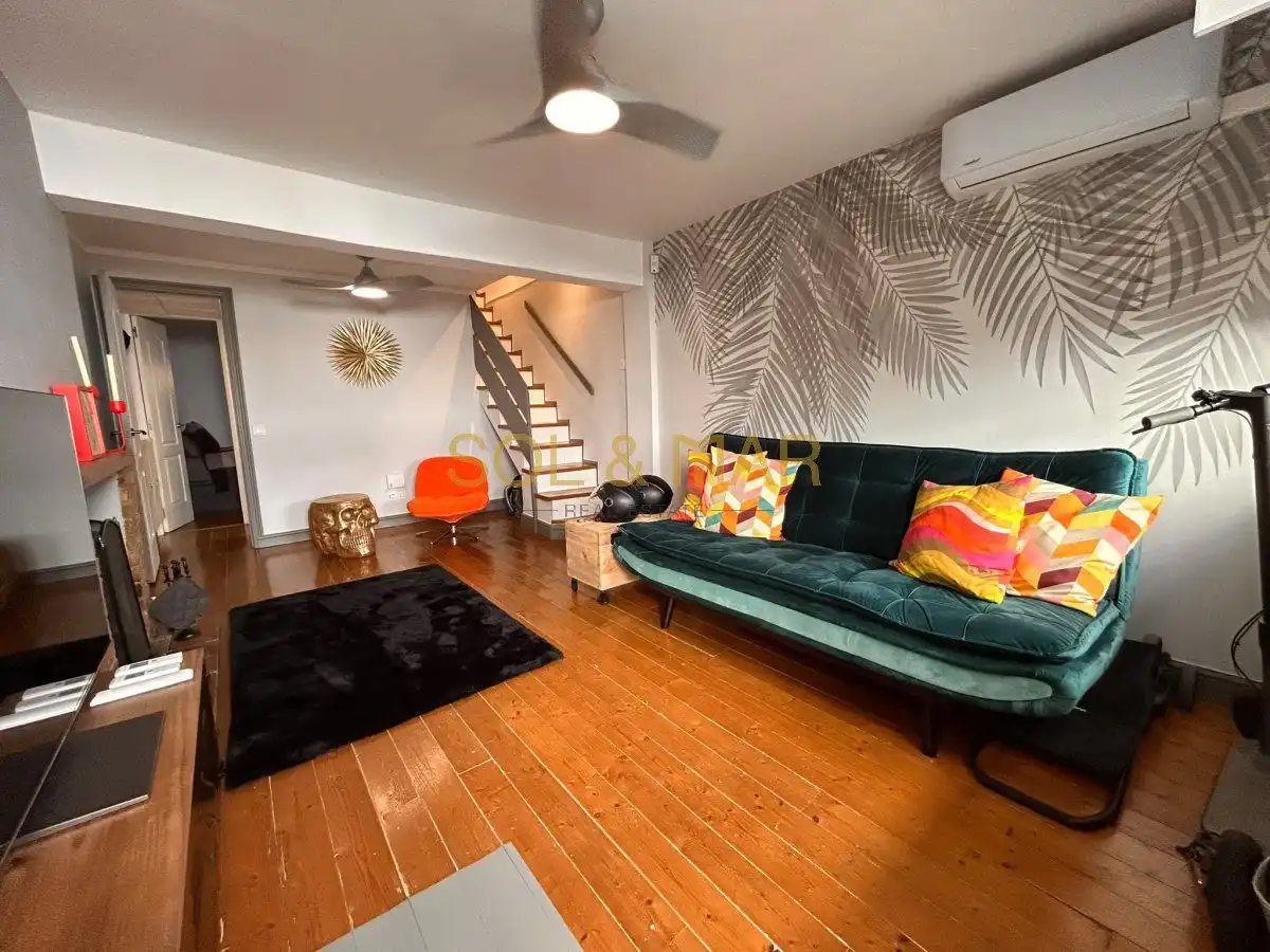 Sala d'estar de Casa o xalet en venda en Torremolinos amb Aire condicionat, Calefacció i Parquet