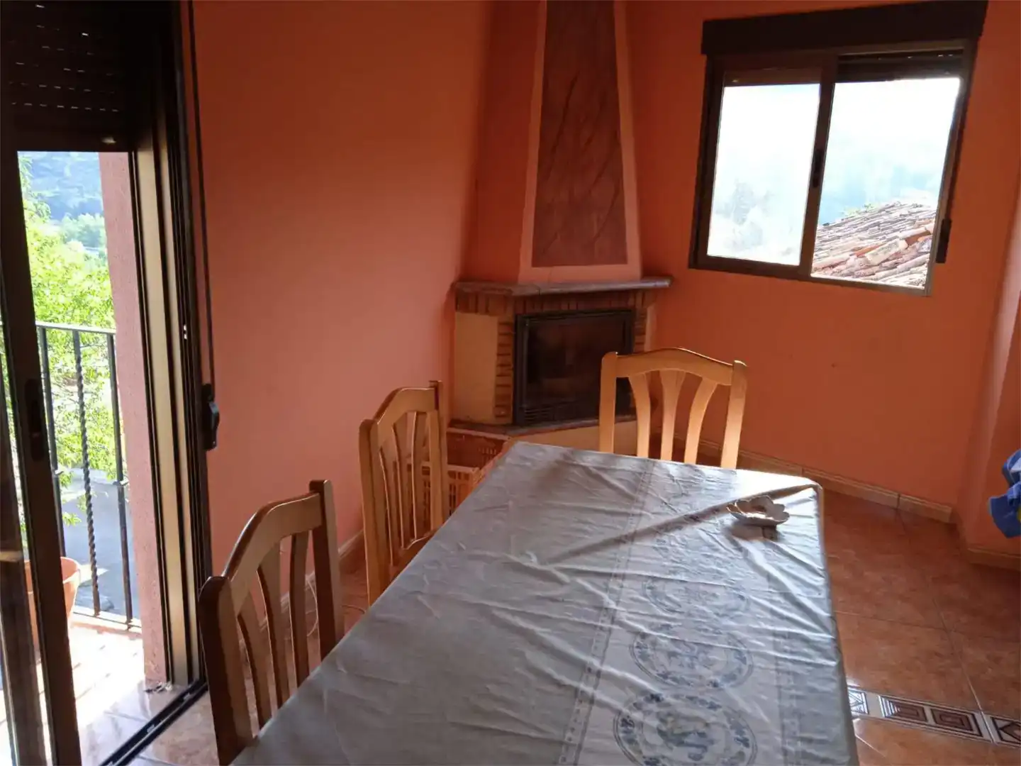 Menjador de Casa adosada en venda en Cirat amb Traster, Moblat i Balcó